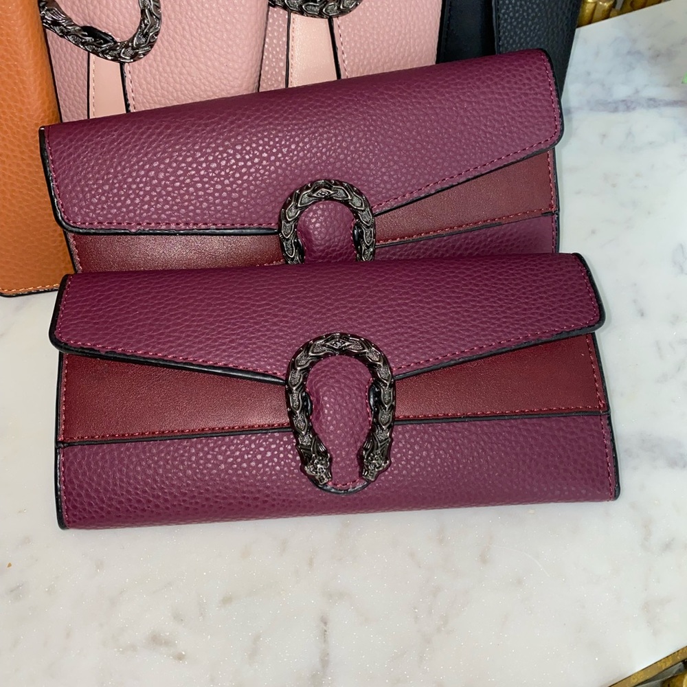 Fashion wallets 🎉🎉HP🎉🎉